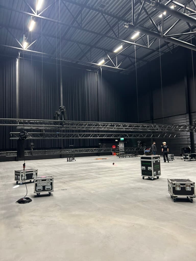 Backstage and facilities